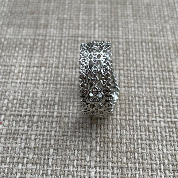 Fashion Rings Crystals Accent Women Ring Jewelry Silver Tone Ring Size 9 - Picture 7 of 9